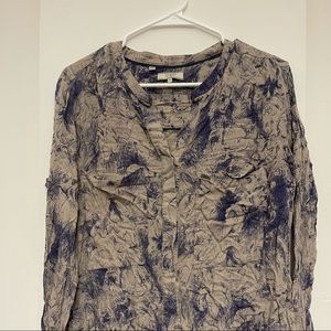 Guess size small taupe and blue cotton button down